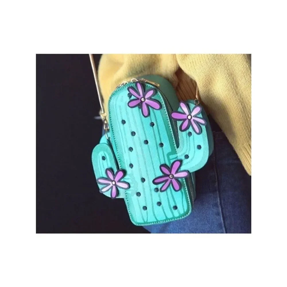Small Green Figural Saguaro Cactus Shaped Chain Crossbody Bag Flowers New